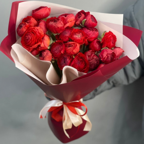 Букет из 21 красного ранункулюса в Воскресенске