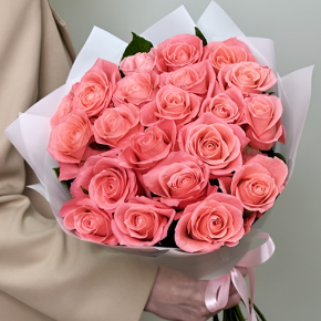 Букет из 21 коралловой розы (60 см) в Воскресенске