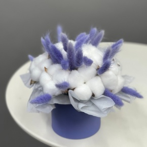 Композиция в шляпной коробке мини из хлопка и лагуруса в Воскресенске