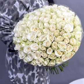 Букет 101 белая роза Кения (40 см) в Воскресенске