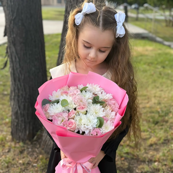 Букет из хризантем, эустом и роз в Воскресенске