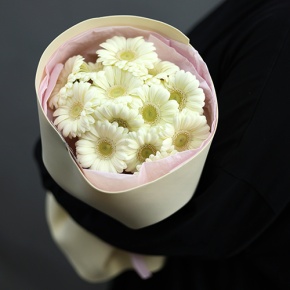 Букет из 13 белых гербер в Воскресенске