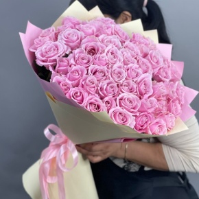Букет из 51 пастельной розы Аваланж (60 см) в Воскресенске