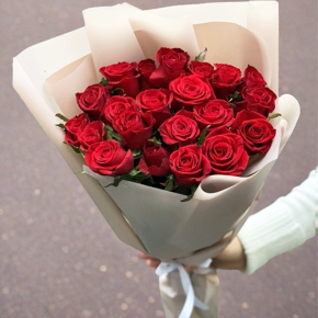 Букет 21 красная роза (60 см) в Воскресенске